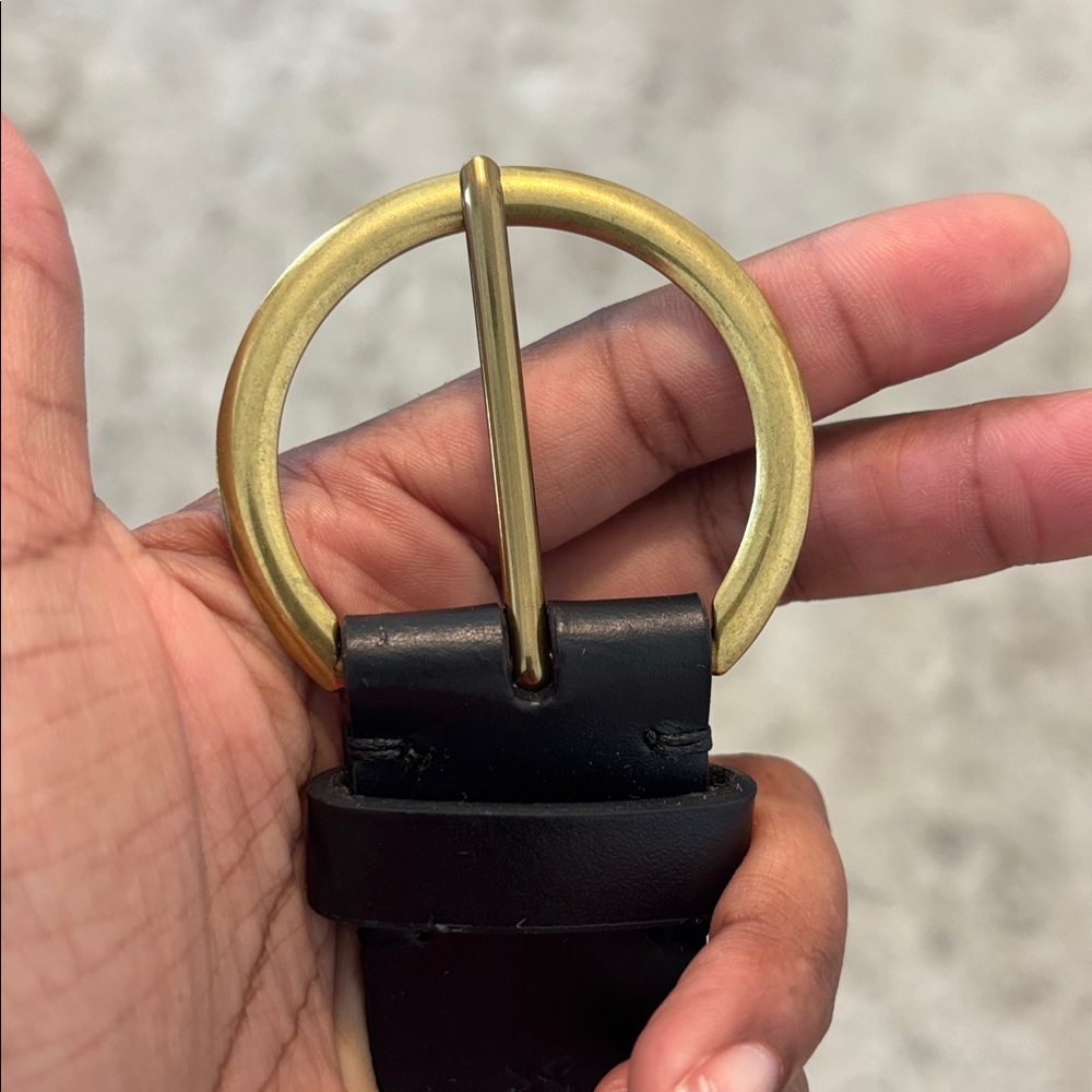 Frye Black Leather Belt Gold Ring Buckle Size L - Picture 5 of 6